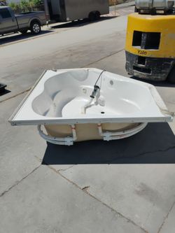 Jacuzzi Type Bathtub