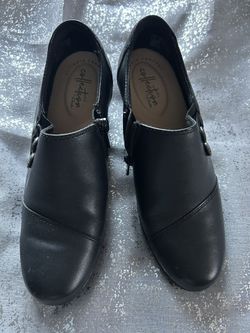 Clark’s Bendables Wish Envy Leather Slip On Booties.