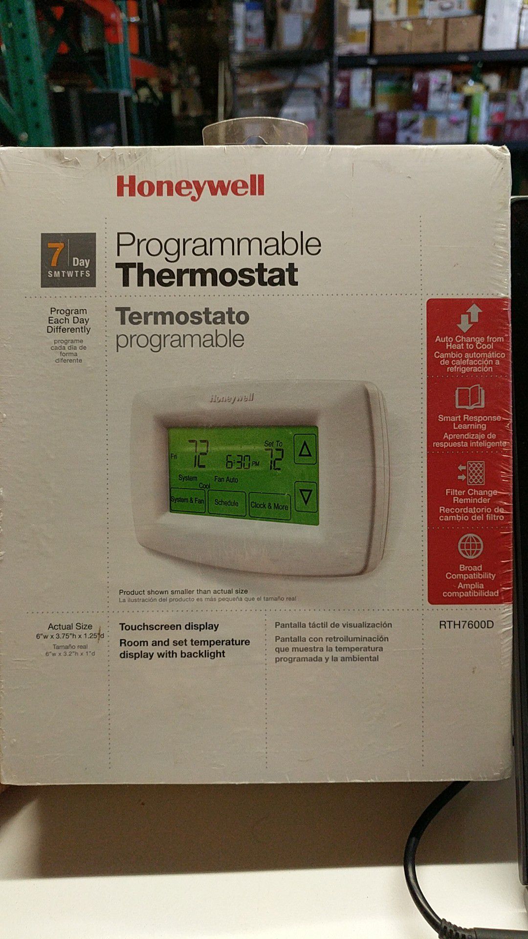 Honeywell programmable Thermostat RTH7600D