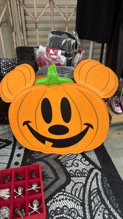 Micky Mouse Pumpkin Loungefly