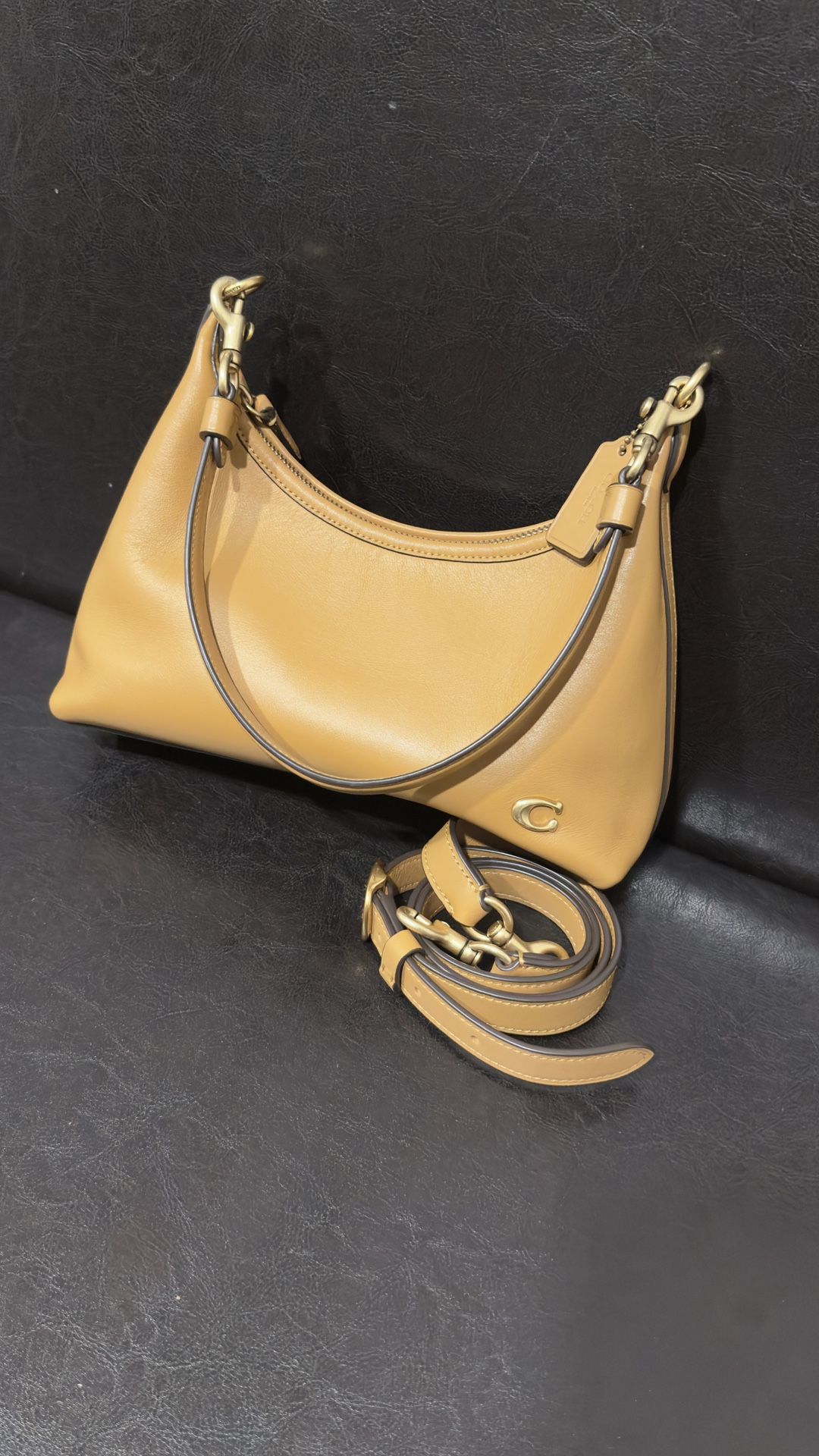 Coach Juliet 25