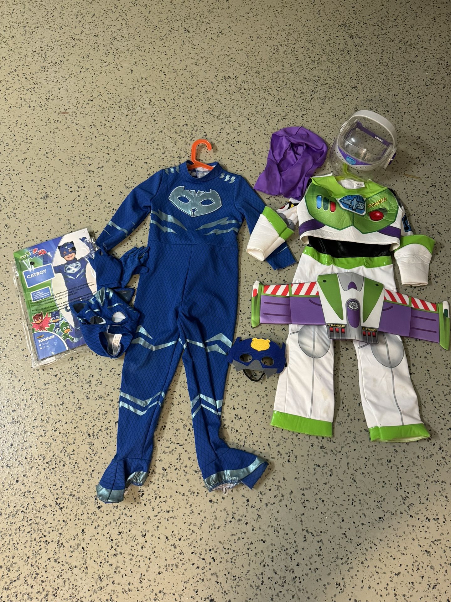 Costumes Buzz & Catboy