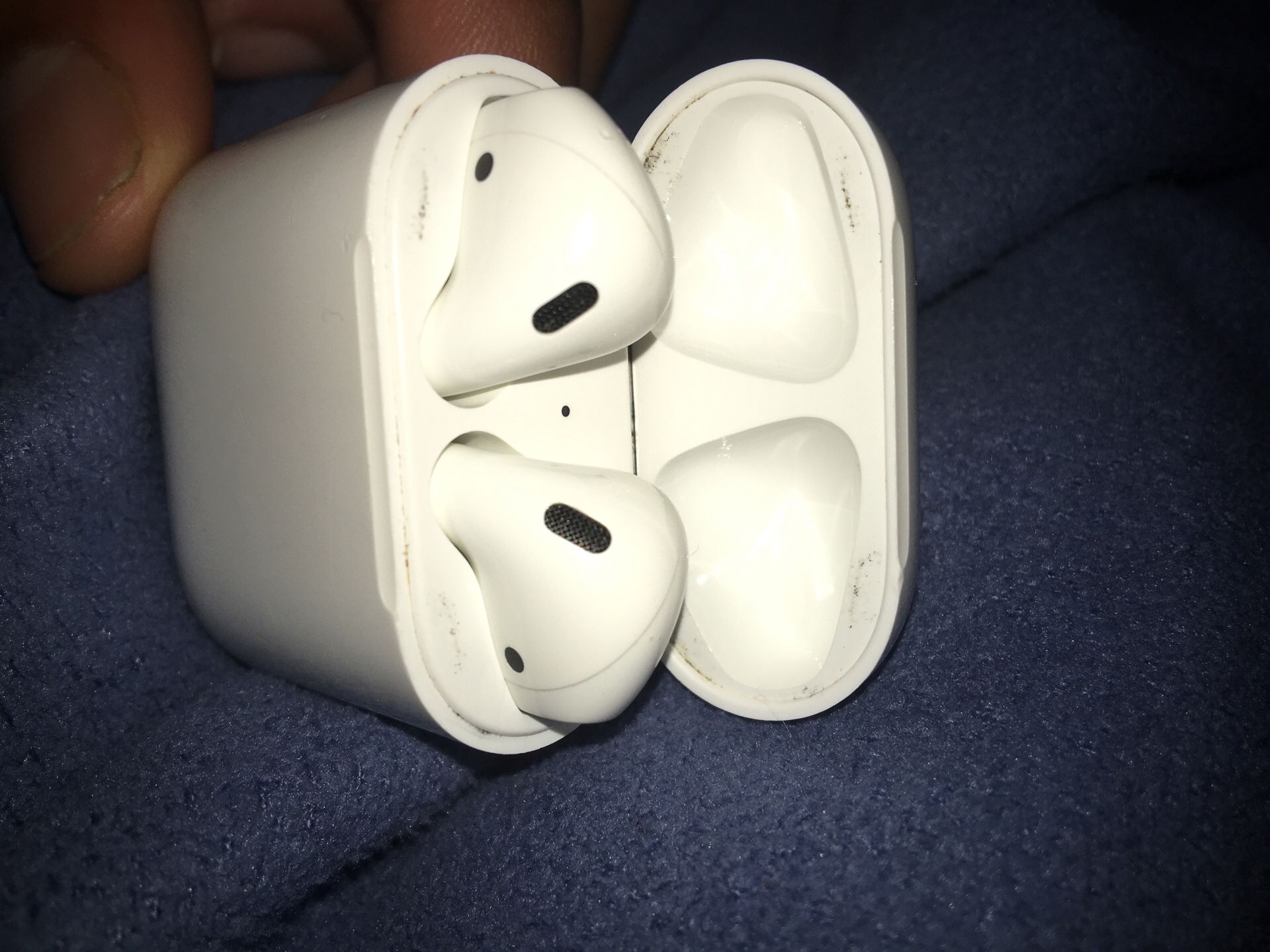 Apple air pods