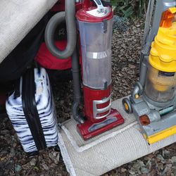 NICE SHARK NAVIGATOR VACUUMS 