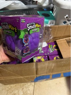 Smush Mart Scented Grapes Squishy Toy