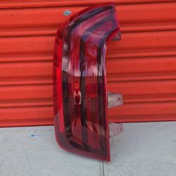 Kia Telluride Left Side Outer Tail Light 2020-2022