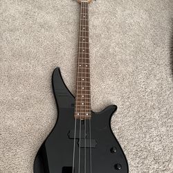 Yamaha bass
