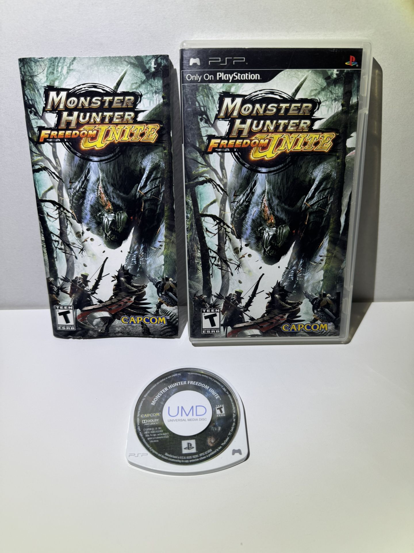 Monster Hunter Freedom Unite (Sony PSP, 2009) CIB Complete in Box - Tested