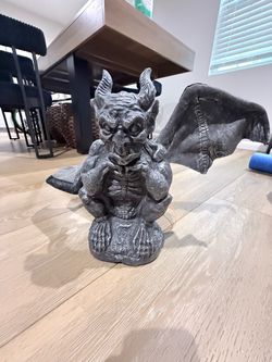 Gargoyle Statue Figurine with Wings
