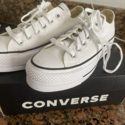 Womens White Platform converse Size 5