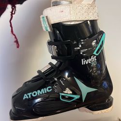 Atomic Women Ski Boots