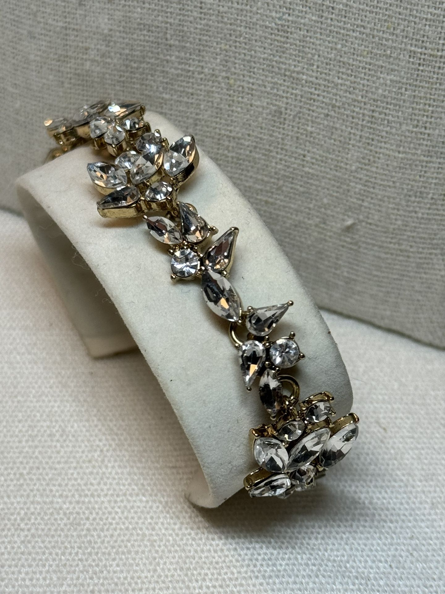 Olive and Piper “Parker” Bracelet 14k Gold Plated And Glass Chrystal Bracelet  