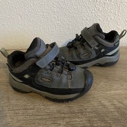 Keen Kid Size 8 Hiking Shoes