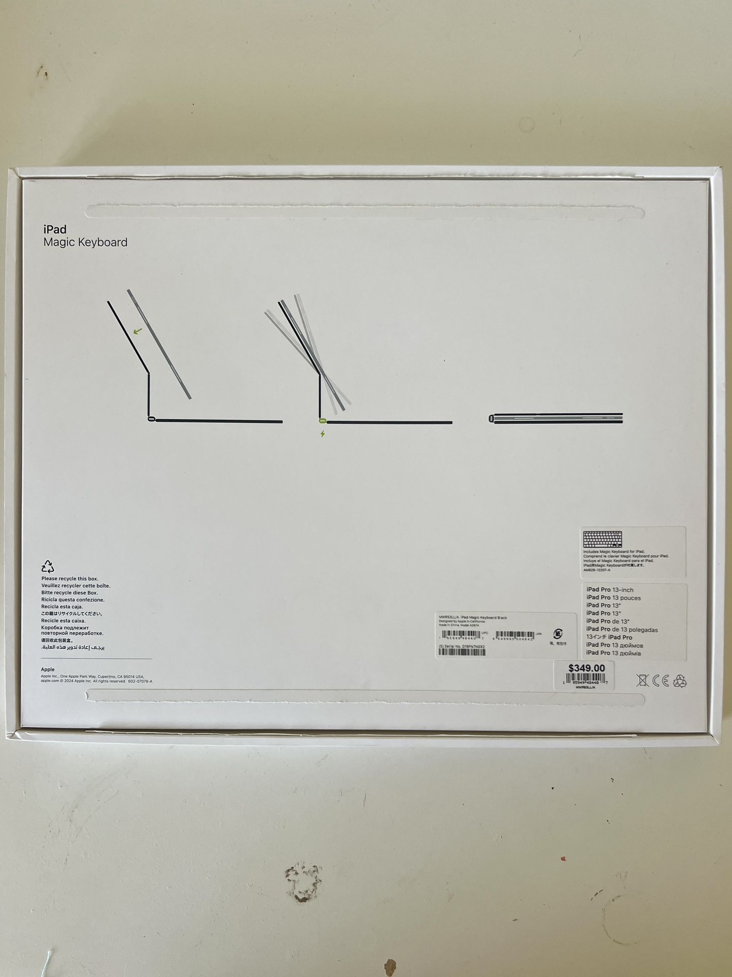 iPad Pro 13 inch (M4) Wi Fi + Cellular (256GB) & iPad Magic Keyboard Electronics & Media