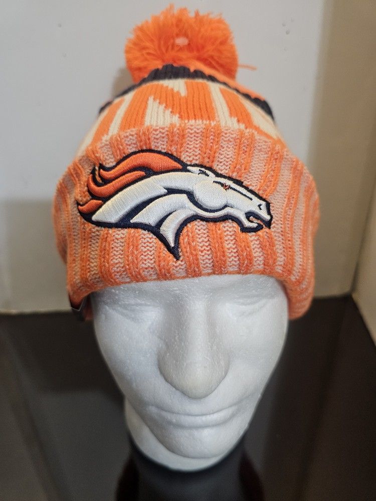 Denver Broncos New Era Pom Beanie