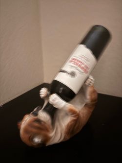 Dog wine bottle holder