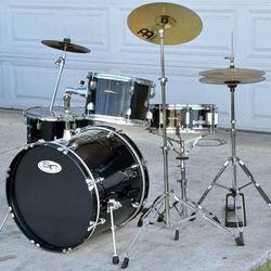 SP 4 Piece Drum Set with Meinl Cymbals And Hardware. Small 20" bass drum