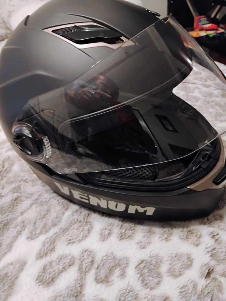 Nice Cool And Sporty Air Cool Helmet For Sale Nice Cool And Sporty Air Cool Helmet For Sale