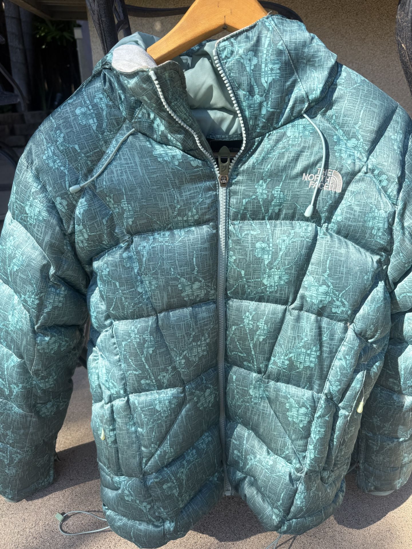 North face Goose Down Ladies Jacket Size LG