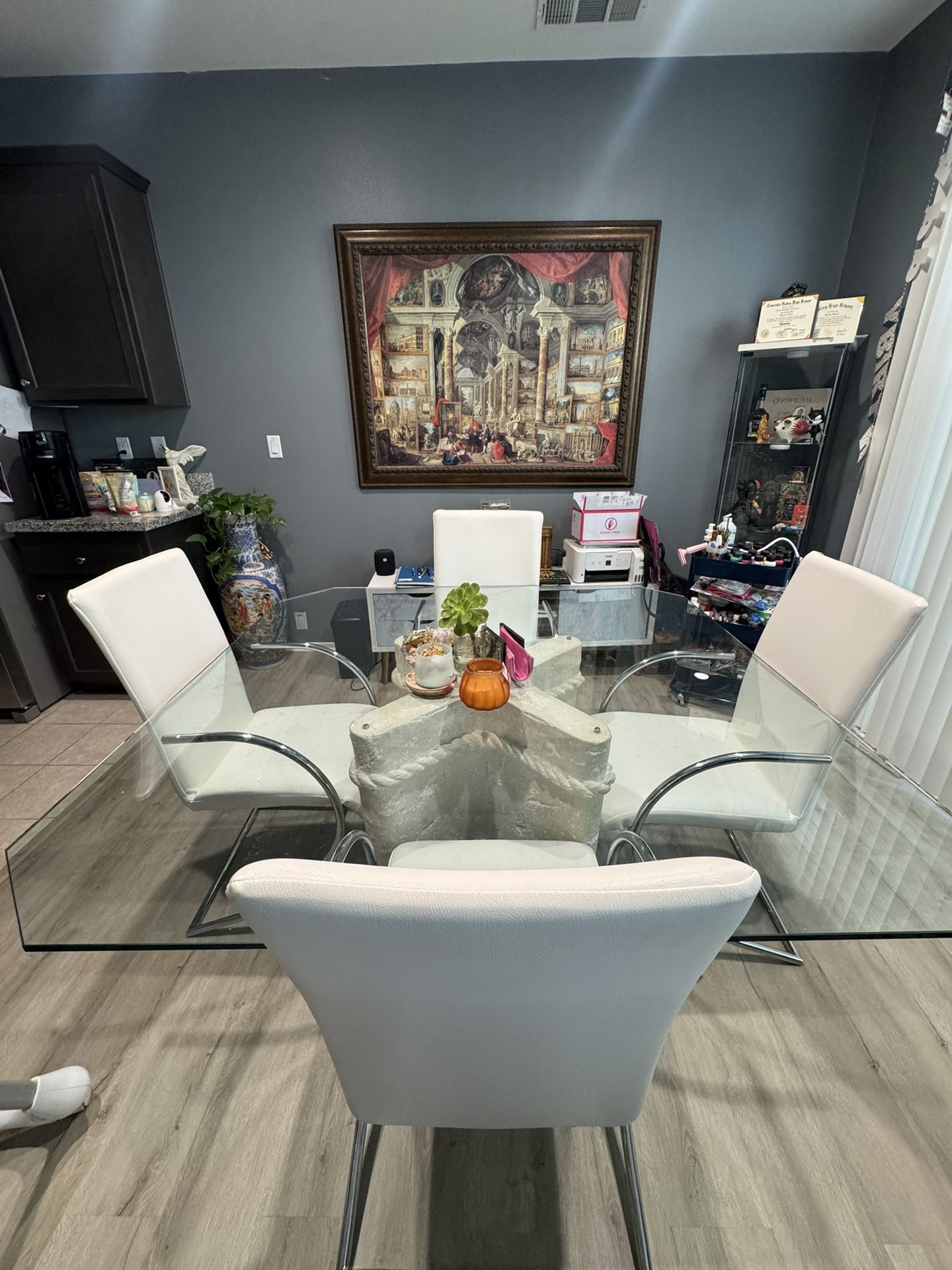 Elegant Glass Dinner Table And Chairs