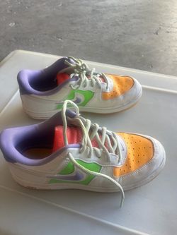 Girls shoes size 3.