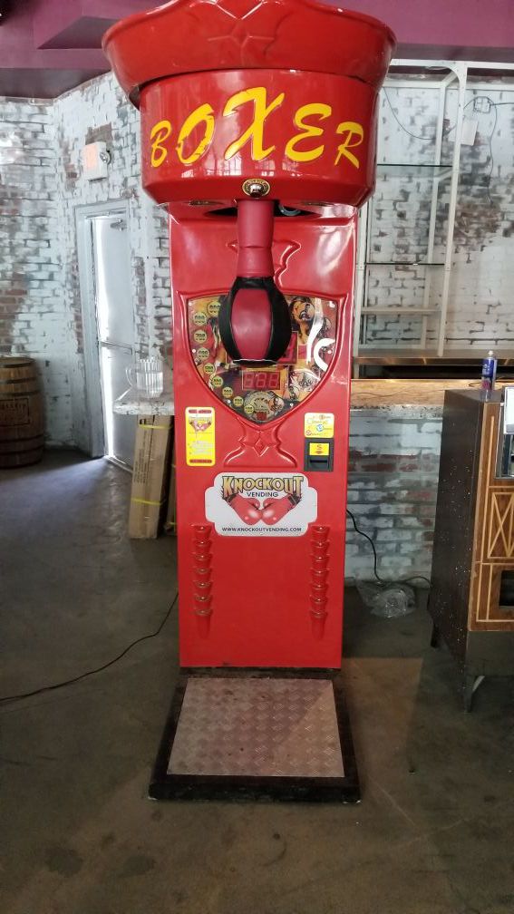 Boxing machine arcade game