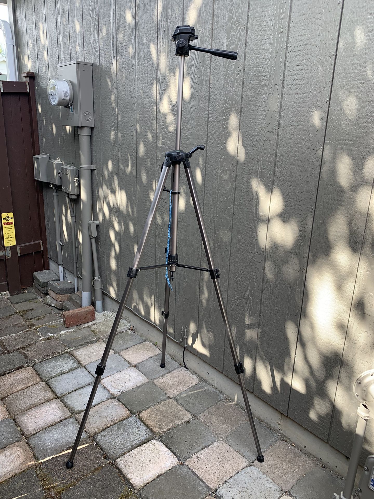 Ambico Tripod