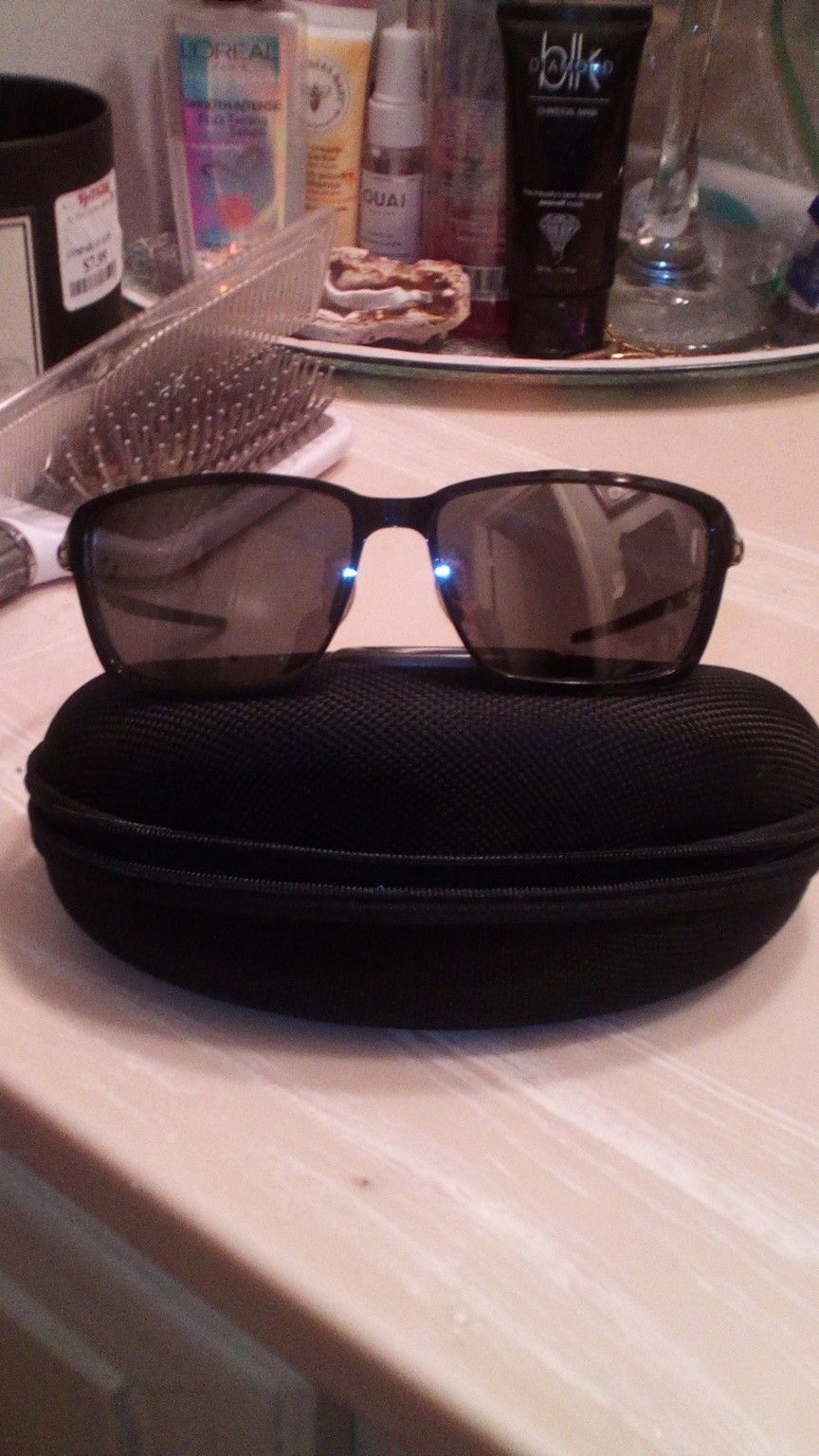 Oakley men's glasses brand new with a case