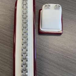 14 Karat White Gold And Natural Diamond Bracelet And Earrings