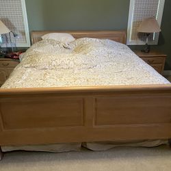 Cal King Bedroom Set