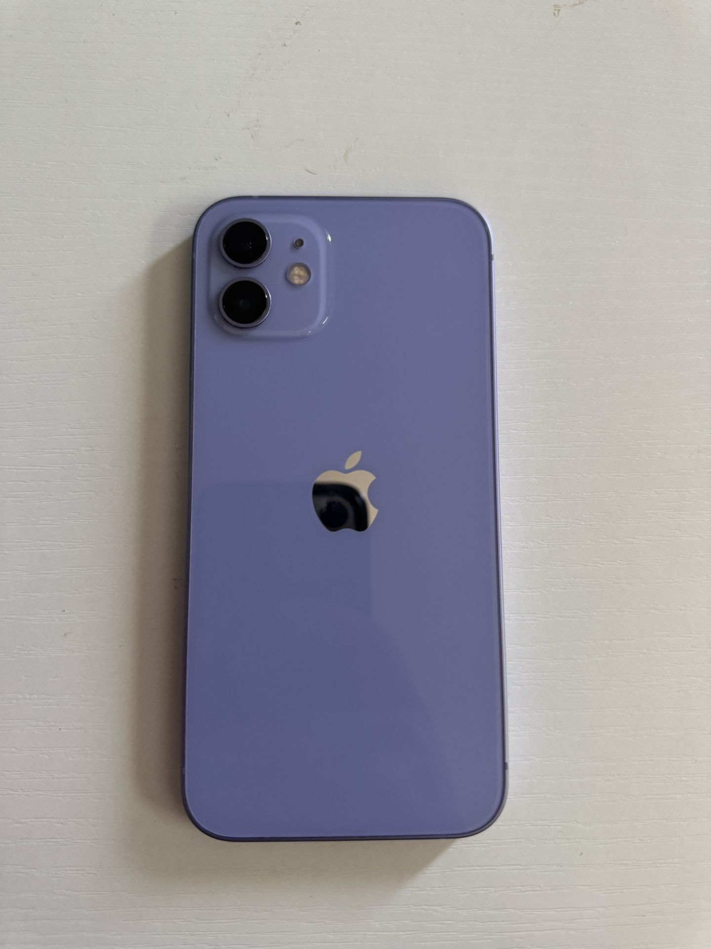 iPhone 12 - 64GB Purple