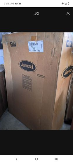 60x42 Jacuzzi brand, bath tub Left hand available now