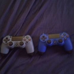 PS4 Uncharted  in 14 games in 2 controls$450 obo