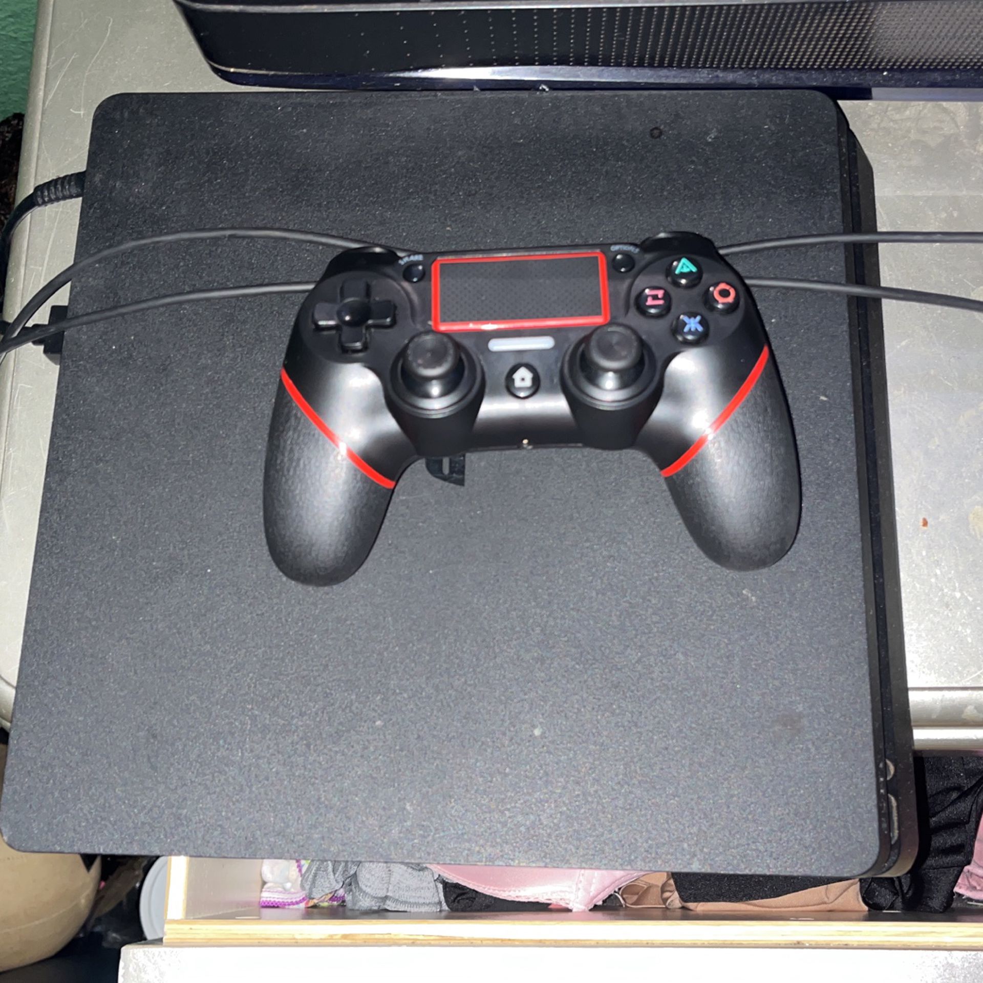 Ps4 Console & ps4 Controller & Headphone 