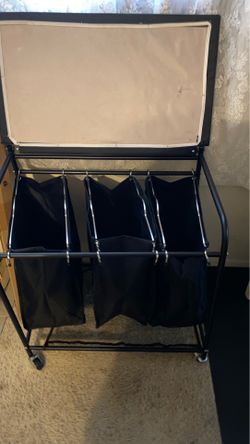 Clothes sorter one tire is broken but is new