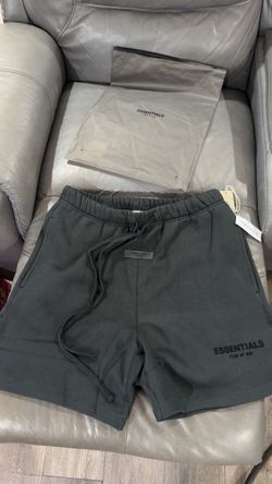 ESSENTIAL shorts