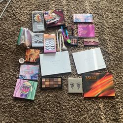 Make Up Practically New 