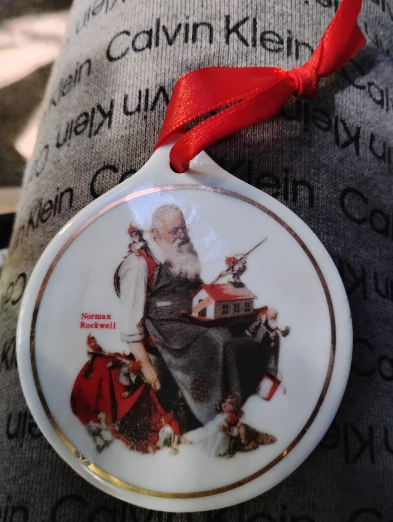 Norman Rockwell Rare Santa Claus Eckerd Ornament Nice Collectible.
