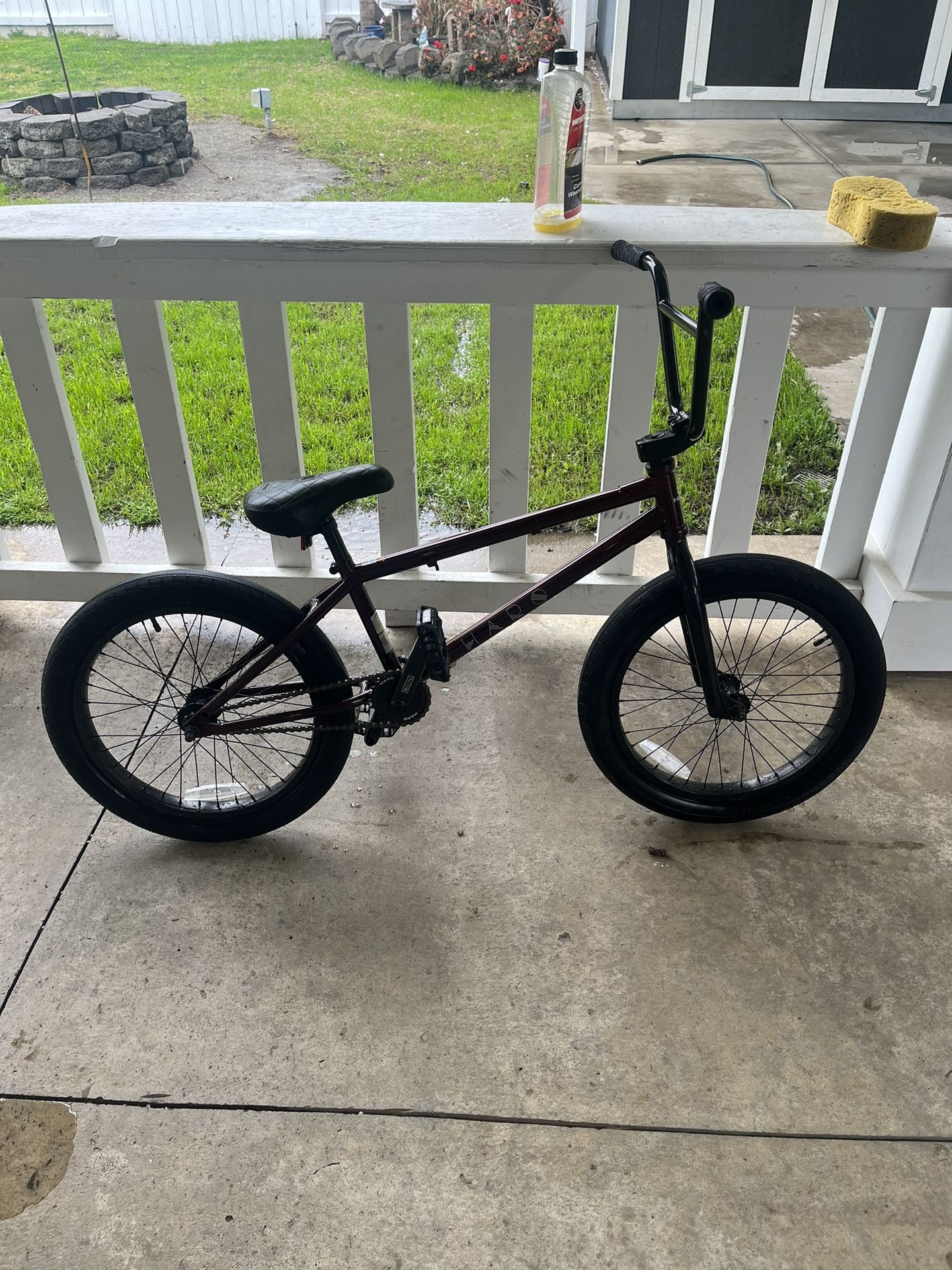 HARD BMX バーガンディ 20インチ HARD BMX バーガンディ 20インチ