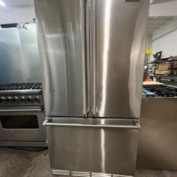 36 Inch Viking Counter Depth French Door Refrigerator 