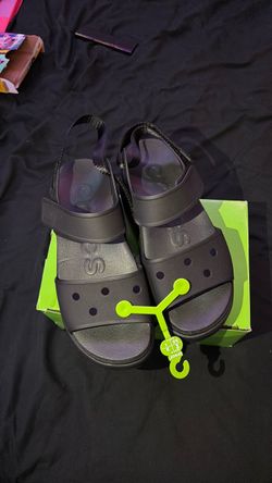 Crocs Soho Y-Strap Sandal