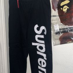 Black Supreme Sweatpants Size M