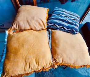 🛋️ Beautiful Decorative Couch Pillows for Sale! ✨