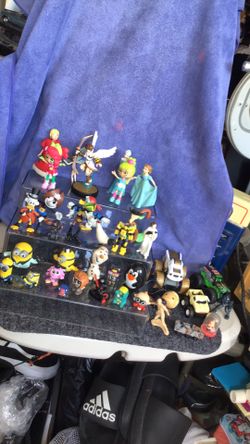 Collectible mini figures