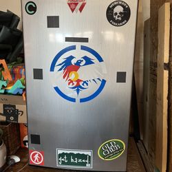Arctic King mini Fridge