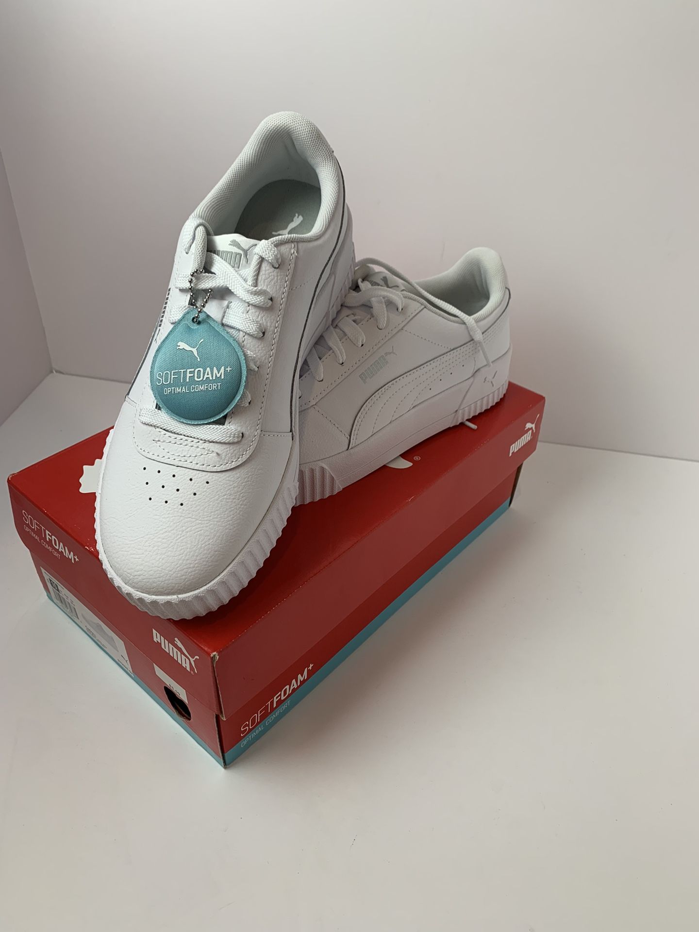 BRAND NEW PUMA WOMEN SNEAKERS (US 10)