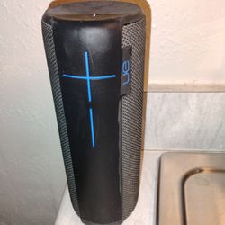 Ue Megaboom Portable Speaker 