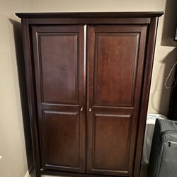 Armoire