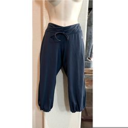Like new navy Adidas Climalite cropped joggers. Sz S