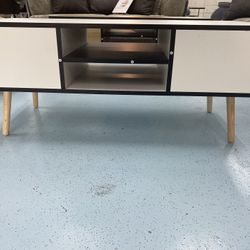 Coffee Table Or Tv Stand 